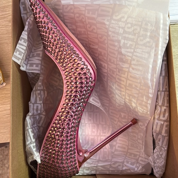 NWT - Picture 2 of 8